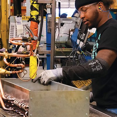 Hydronic coil leak testing